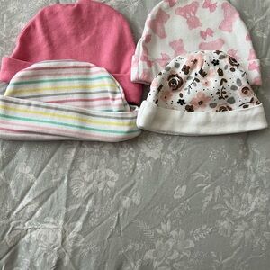 SOLD‼️Adorable Pink and Patterned Baby Hats Set